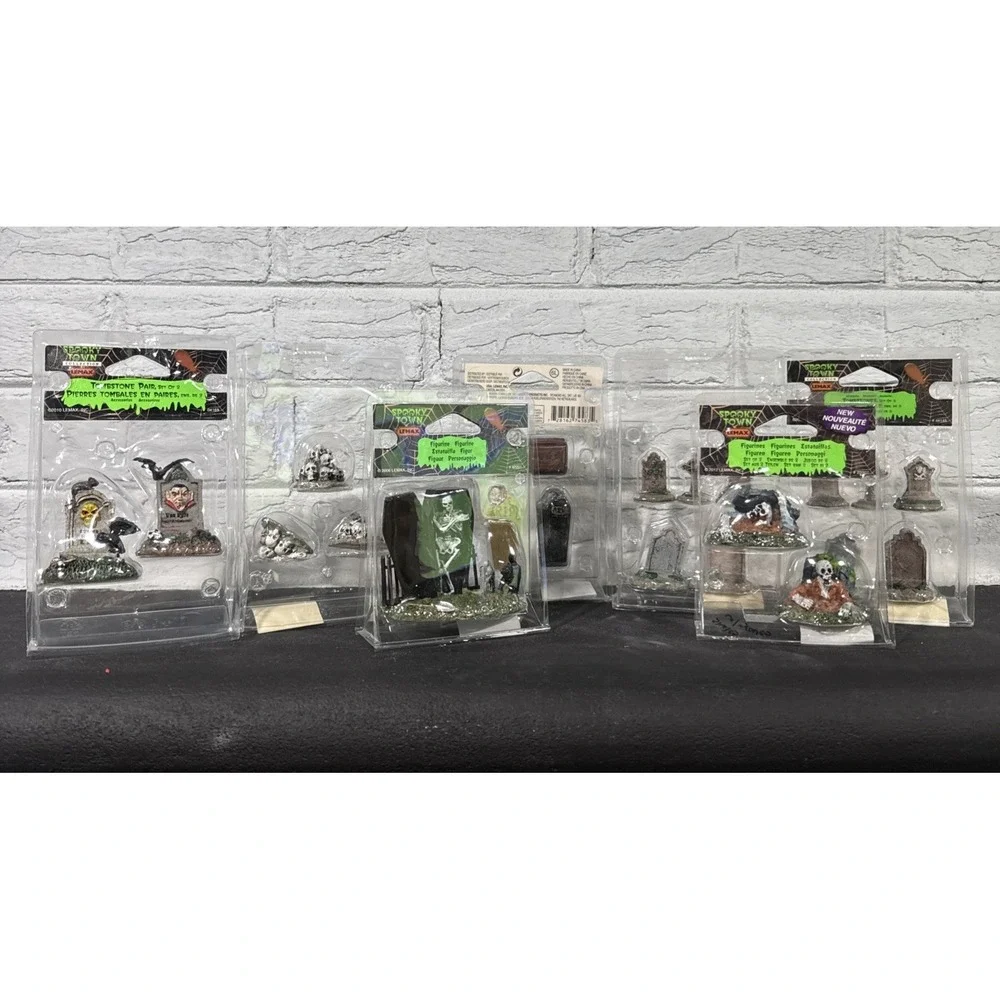 Lemax Spooky Town Halloween Accessory Figure Lot Cemetery Graveyard Tombstones